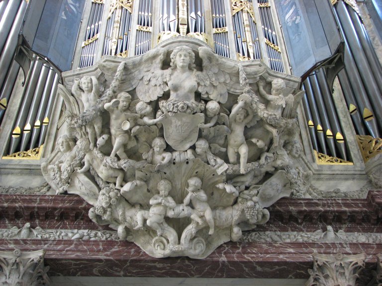 Lampet onder het Rugpositief