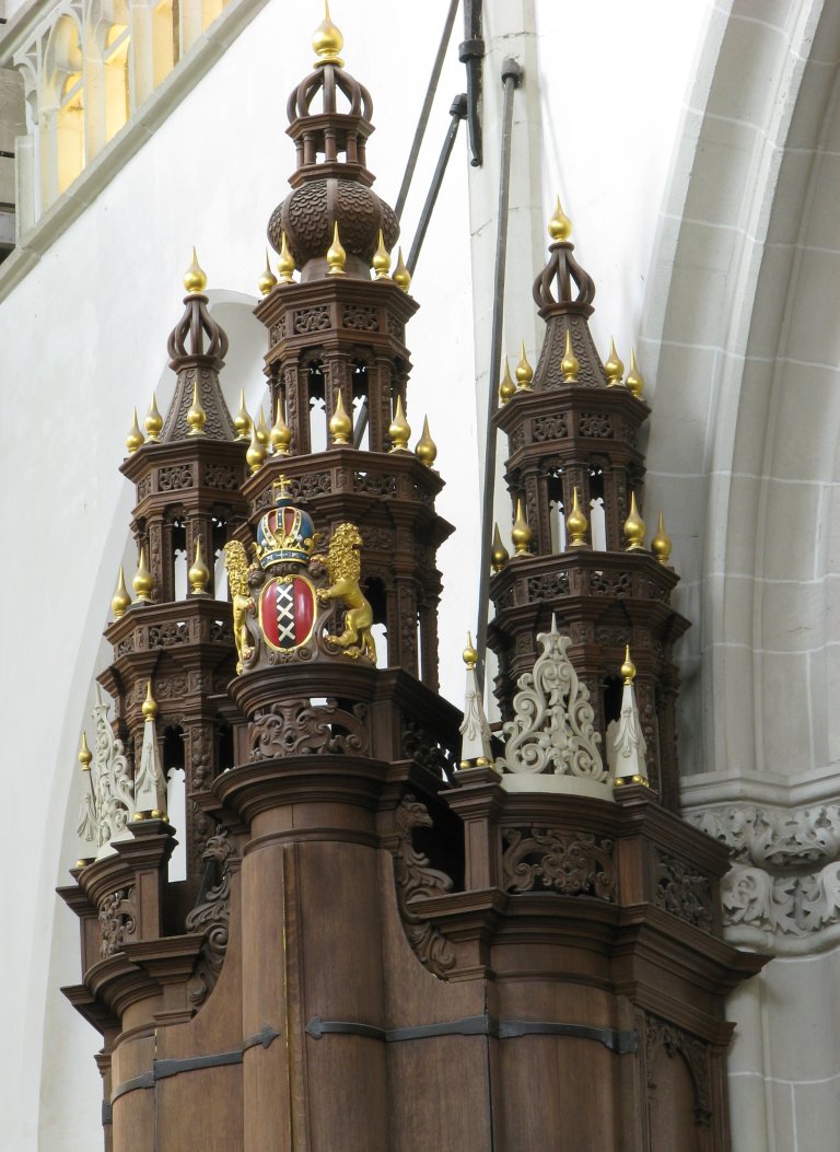 Transeptorgel Bekroningen