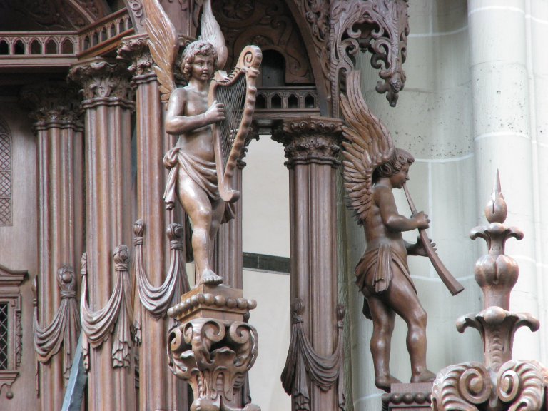 Harp- en zinkspelende engelen