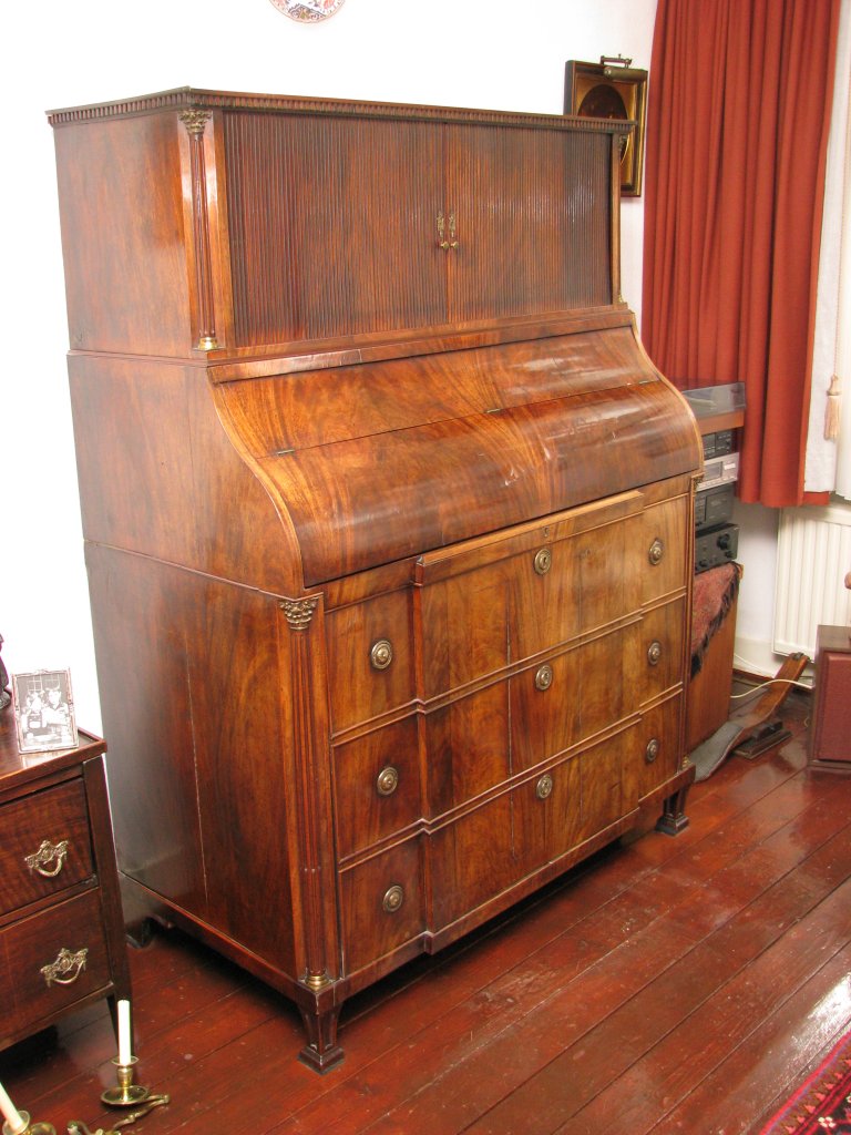 Gesloten bureau-orgel