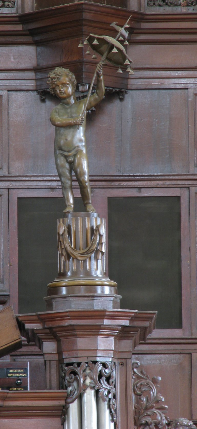 Der Aa-kerk Groningen Rugpositief putto met klokjes