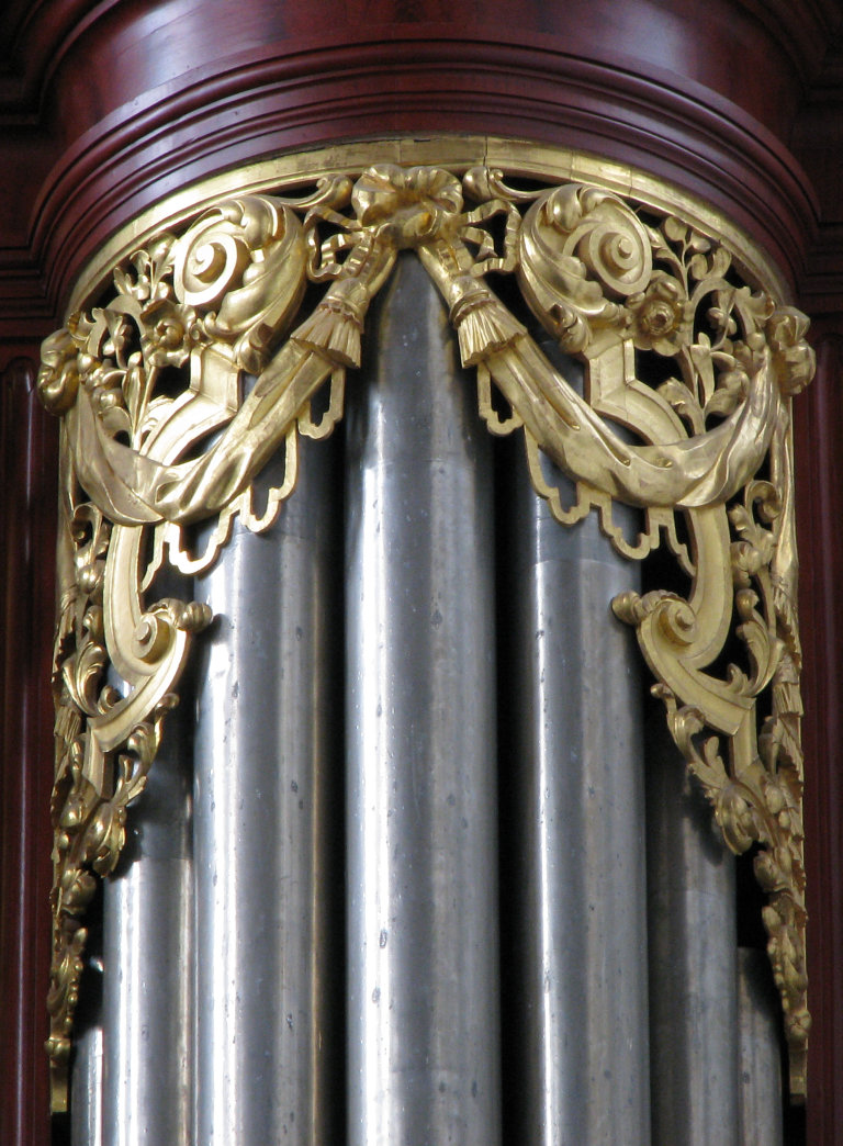 Blinderingssnijwerk noorder pedaaltoren