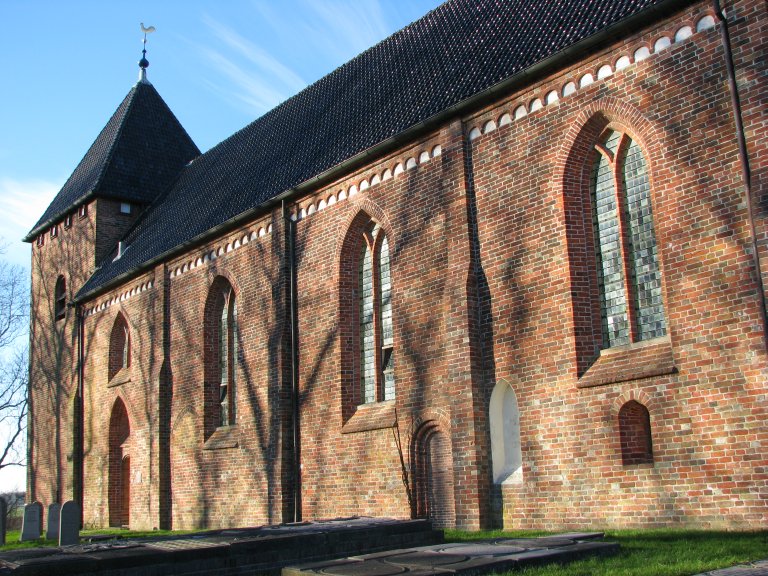 Zuidmuur met spitsboogvensters