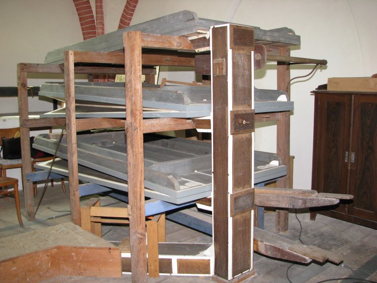 Balgstoel met drie spaanbalgen