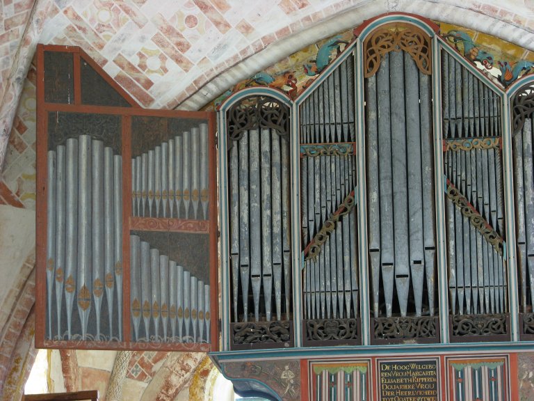 Dorpskerk Krewerd Orgelfront 1531 Links