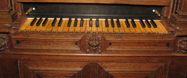 Midwolde Dorpskerk, Klavier