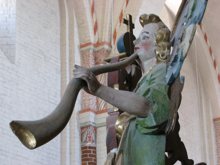 Bekroning Rugpositief vanuit het westen, close-up engel westkant