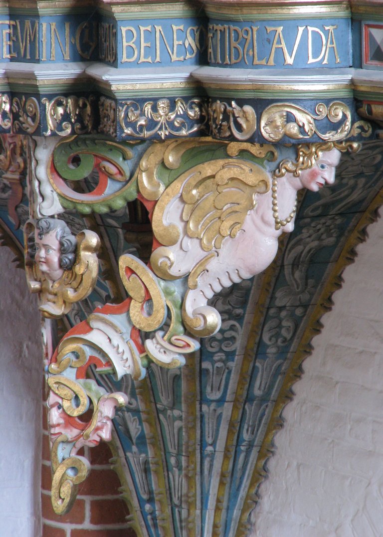 Snijwerk onder het Rugpositief vanuit het westen