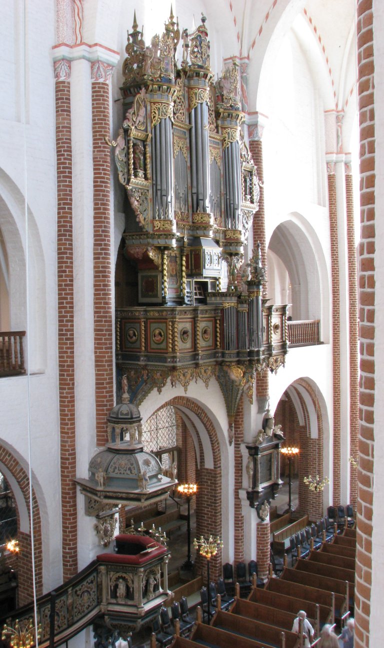 Orgel en preekstoel