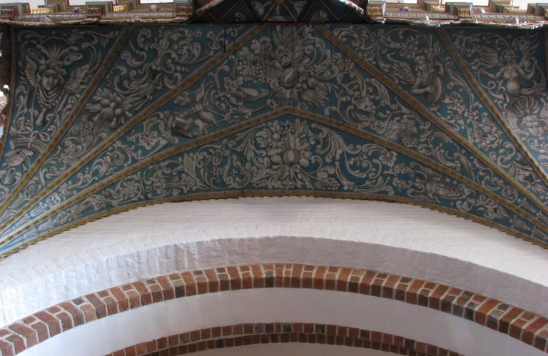 Schilderwerk onder het orgel