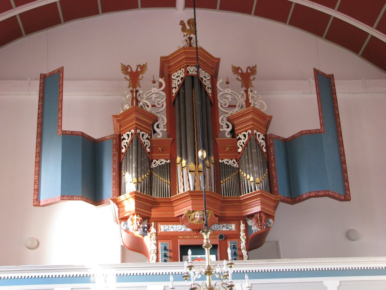 Orgel te Uttum